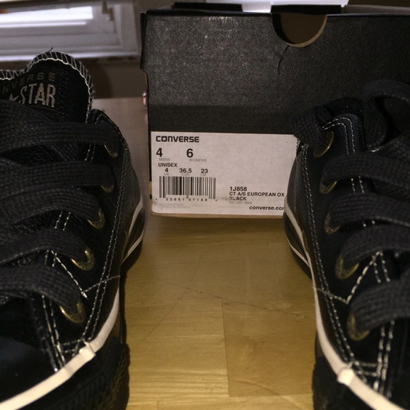 Converse - Picture 1 of 5